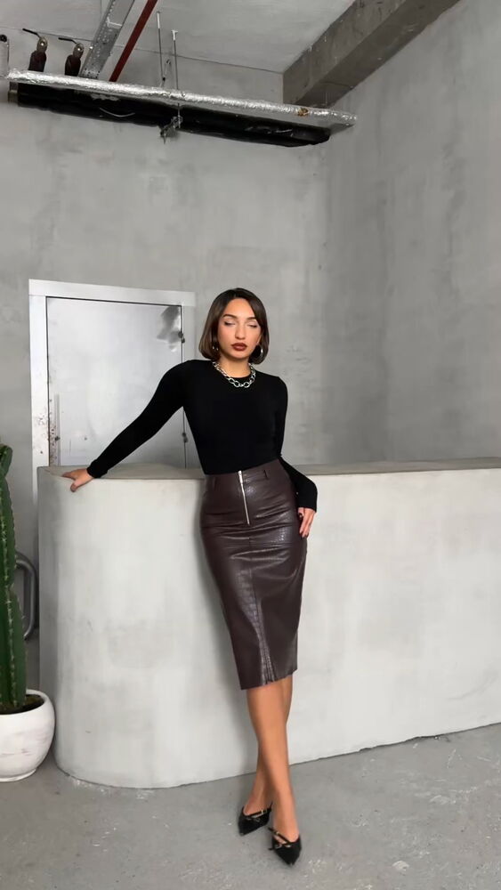 Leather skirt