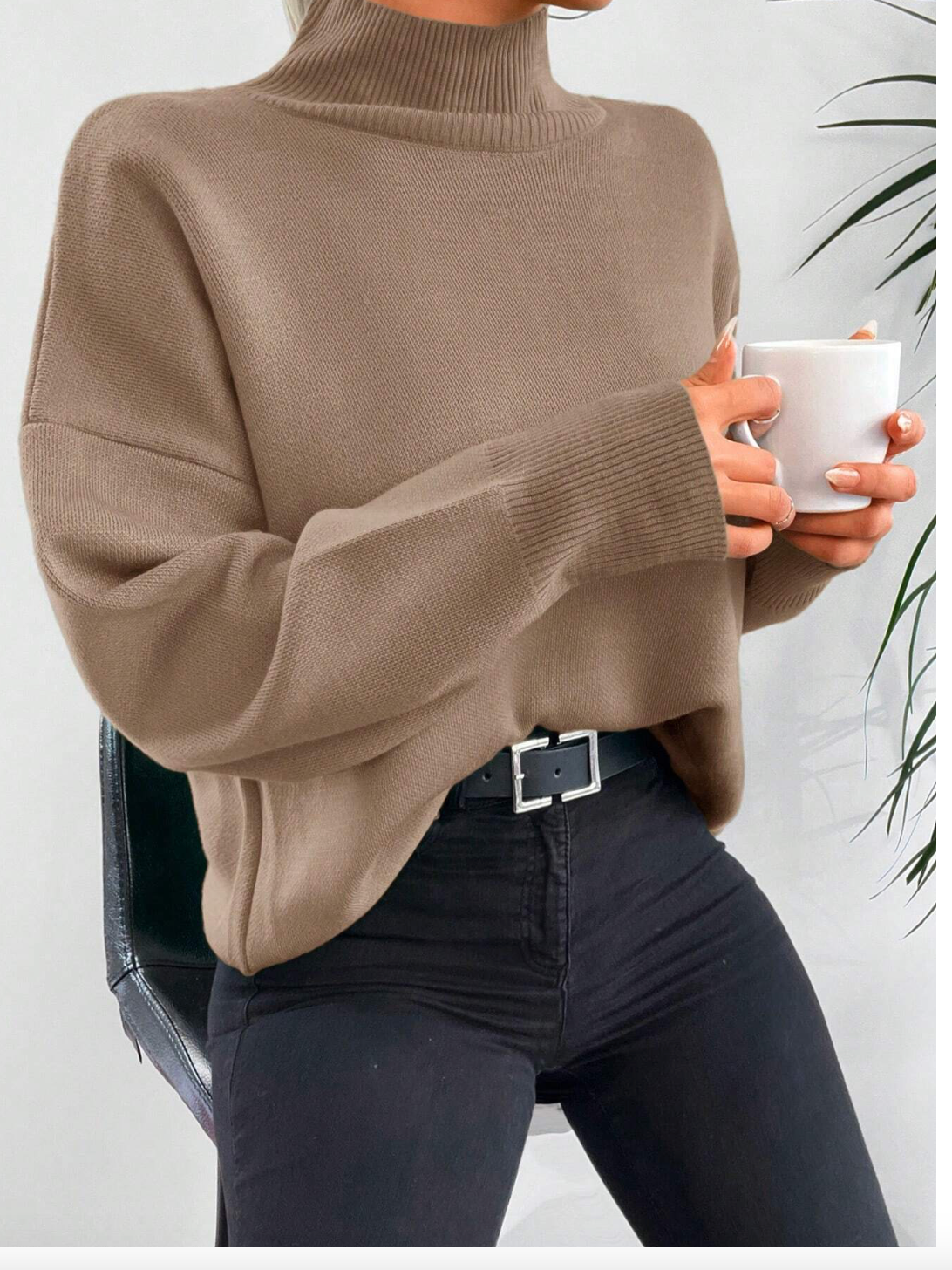 Plain knitted blouse
