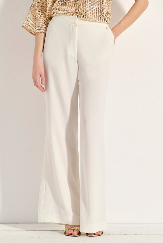 Wide-leg trousers