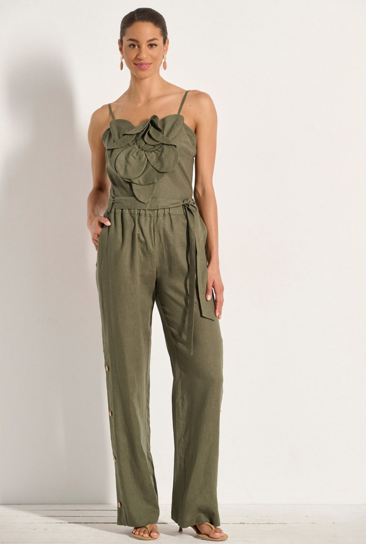 Wide-leg trousers